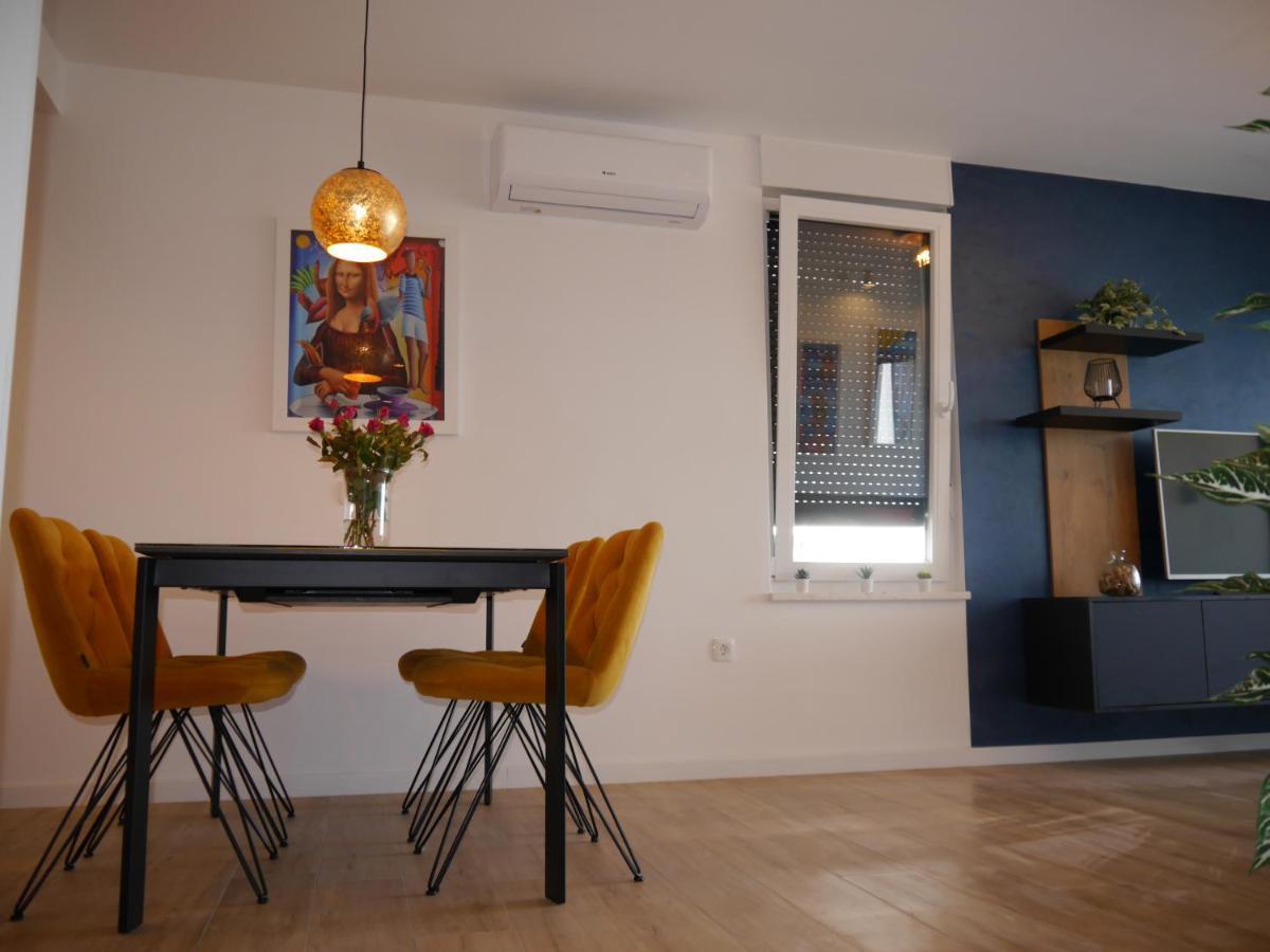 Apartment "Mon Ami" Трогір Екстер'єр фото