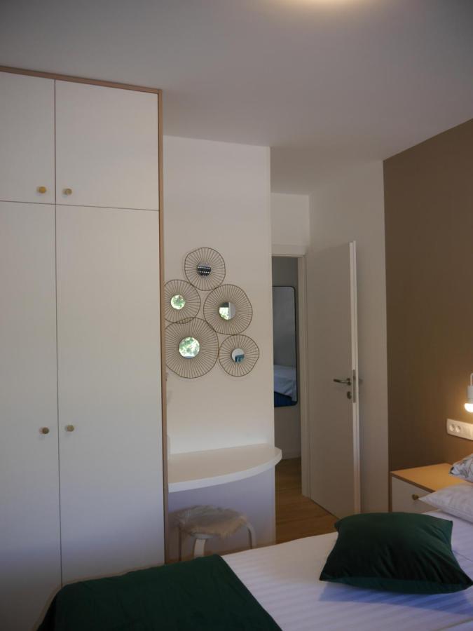 Apartment "Mon Ami" Трогір Екстер'єр фото